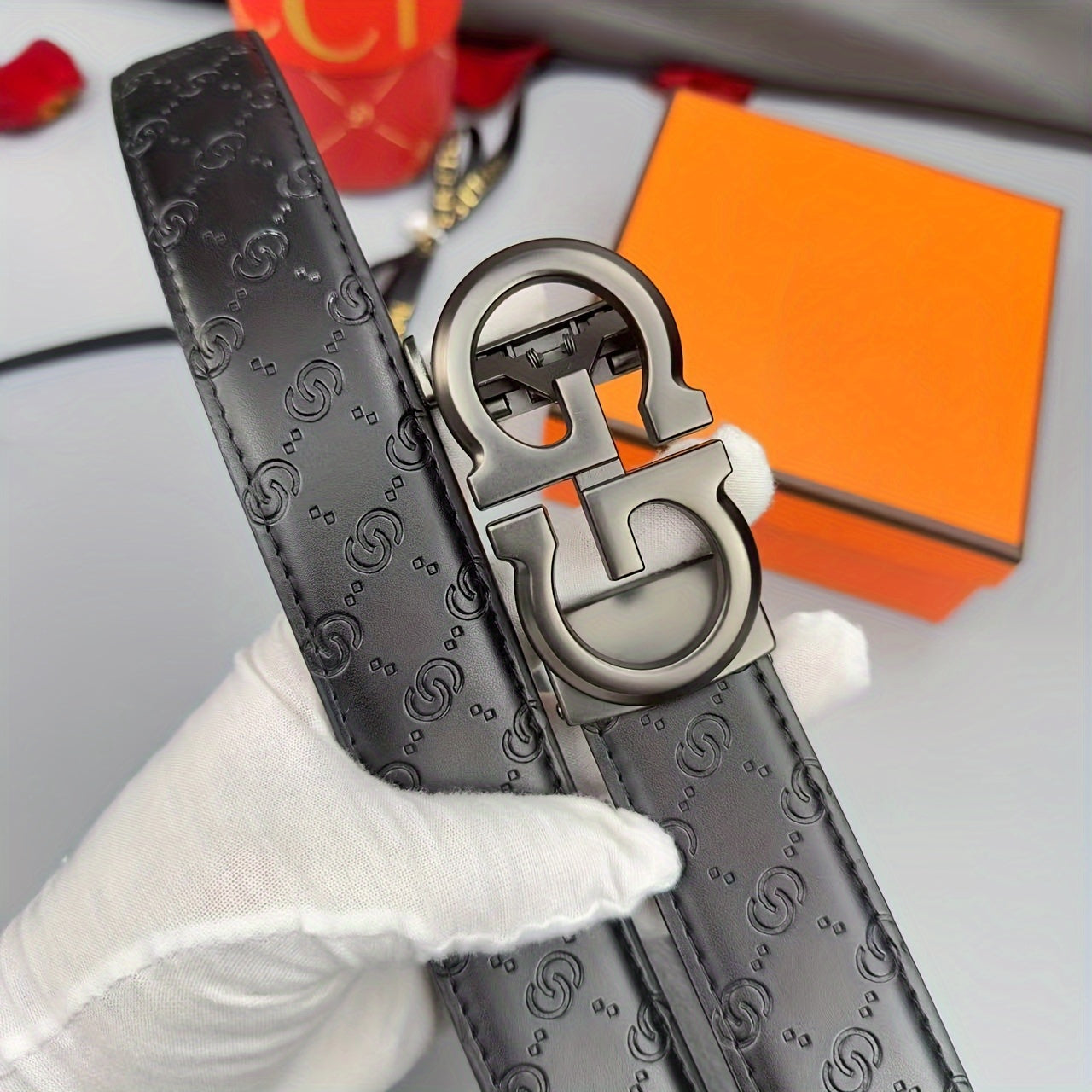 Embossed fashionable men's belt